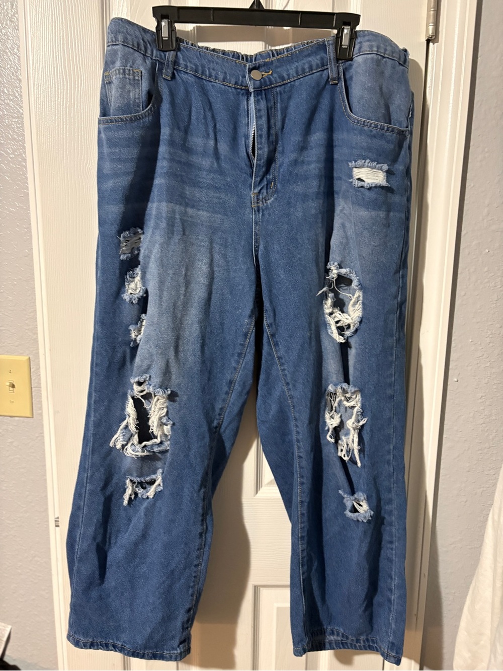 Shein Distressed Blue Ripped Jeans and women’s size 2 XL